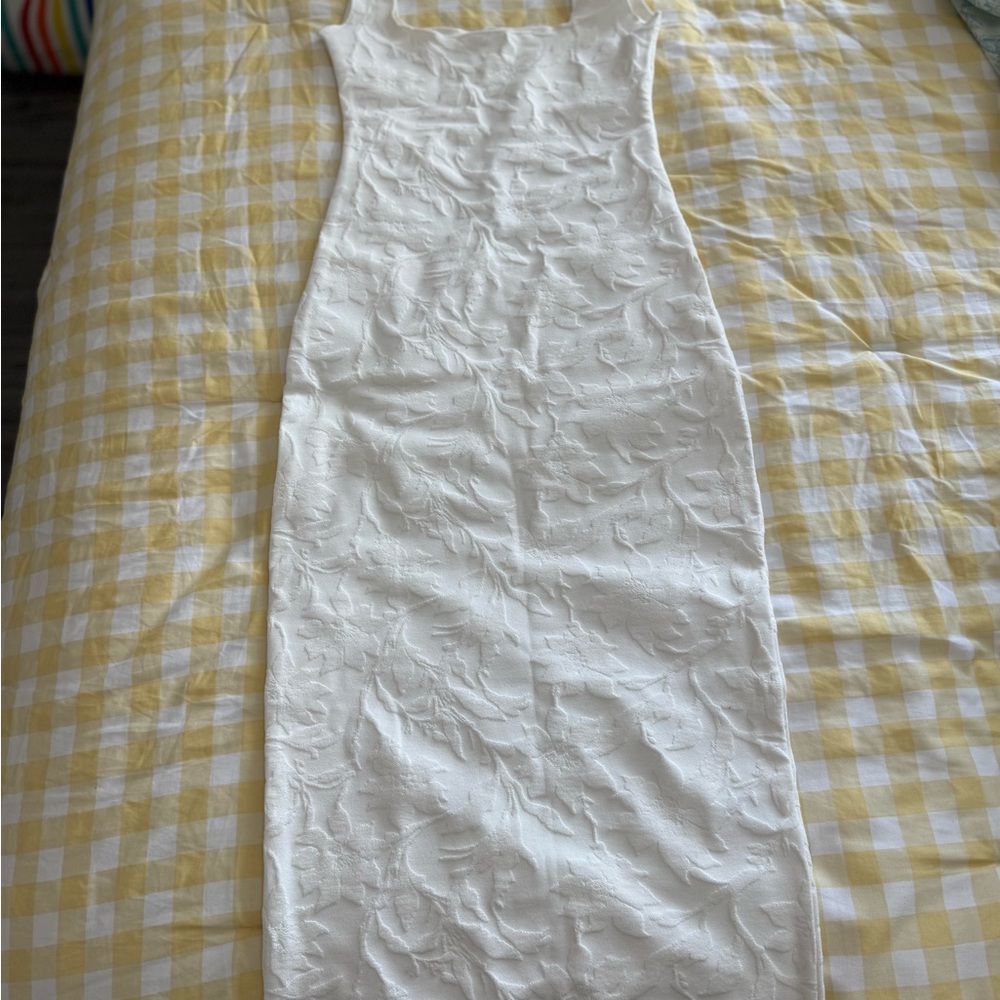 Zara White Textured dress